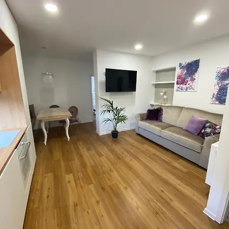 Apartma Pri Nani コバリード
